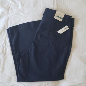 NWT Crop/capri pants